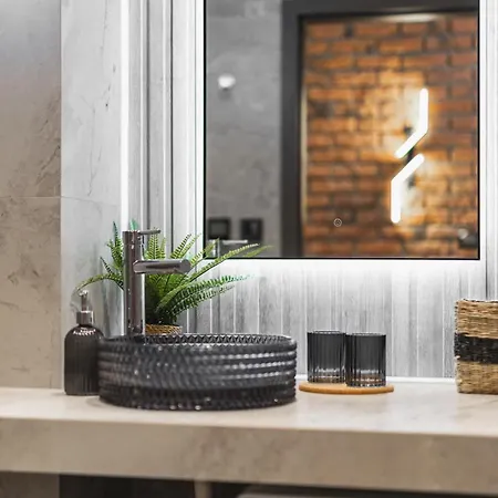 Old Town Urban Loft - With Parking Apartmán Bratislava